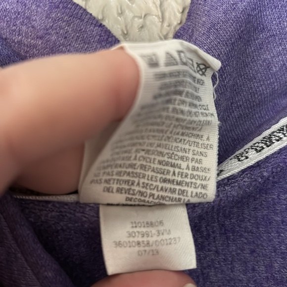 Women’s PINK Victoria Secret Pullover Sweatshirt, Medium, Purple - Picture 5 of 6